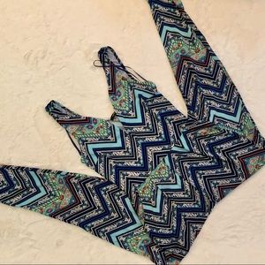 Ambiance size S jumpsuit V-neck chevron print